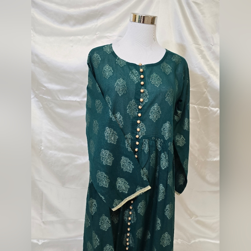 Chic Teal Button-Down Blouse - image 3